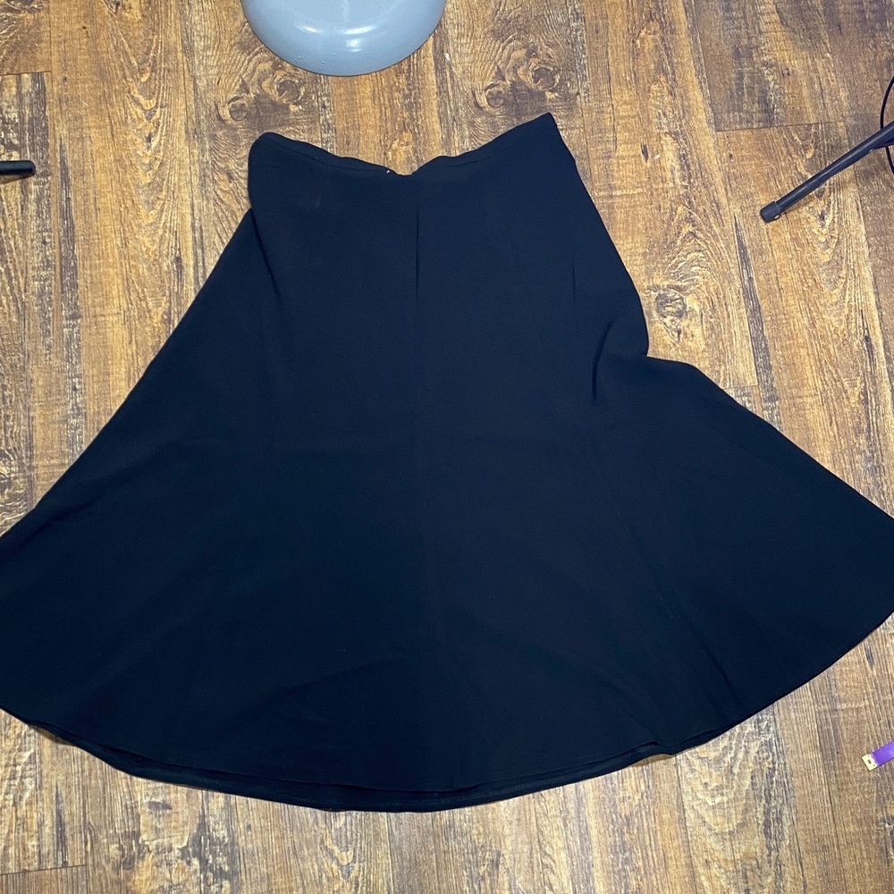 Kim Rogers size 10 Petite Classic Black A-Line Skirt stretch dressy comfy casual